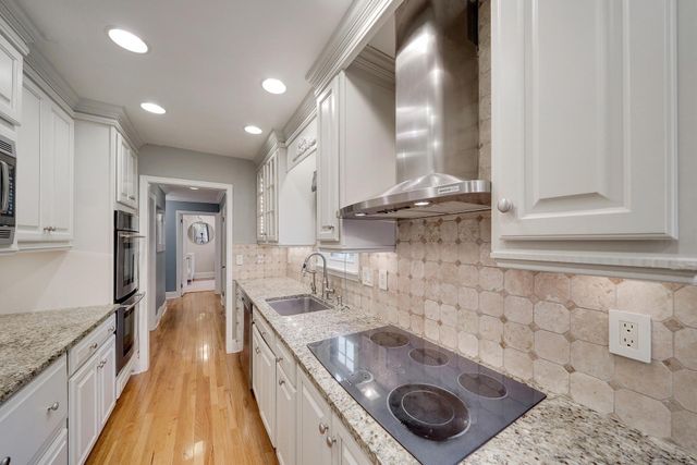 3982 Brunswick Avenue S, Saint Louis Park, MN 55416