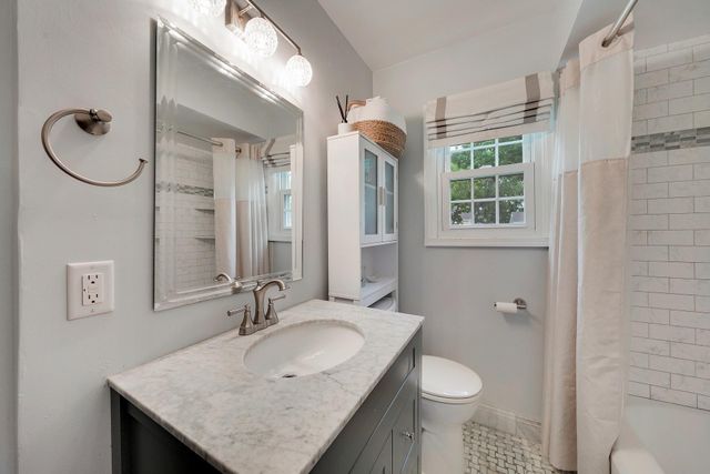 3982 Brunswick Avenue S, Saint Louis Park, MN 55416