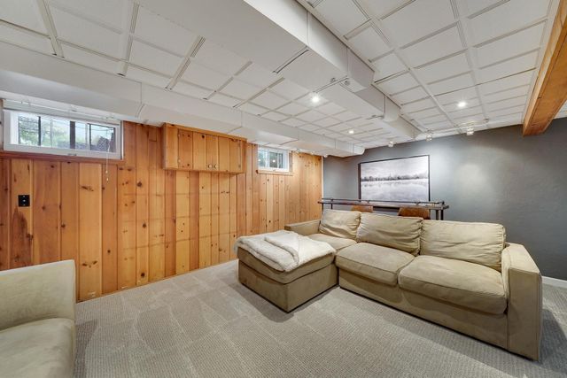 3982 Brunswick Avenue S, Saint Louis Park, MN 55416
