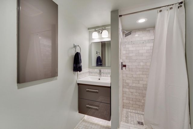 3982 Brunswick Avenue S, Saint Louis Park, MN 55416