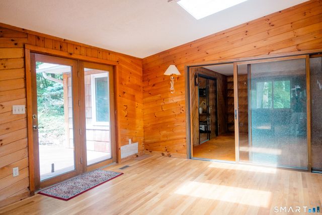 9 Eastwood Road, Mansfield, CT 06268
