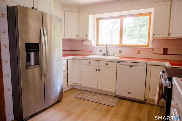 9 Eastwood Road, Mansfield, CT 06268