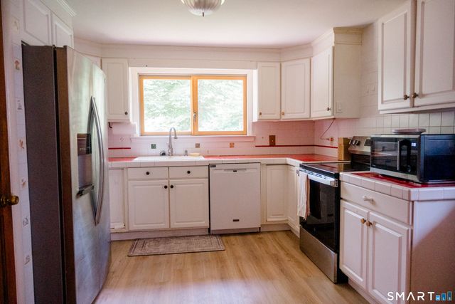 9 Eastwood Road, Mansfield, CT 06268