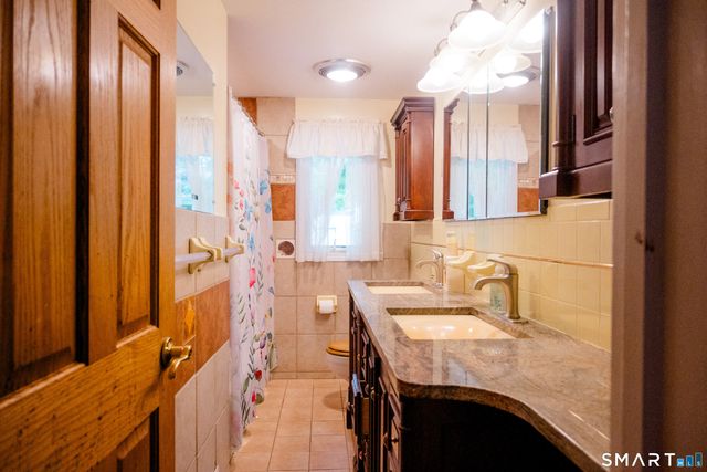 9 Eastwood Road, Mansfield, CT 06268