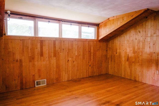 9 Eastwood Road, Mansfield, CT 06268