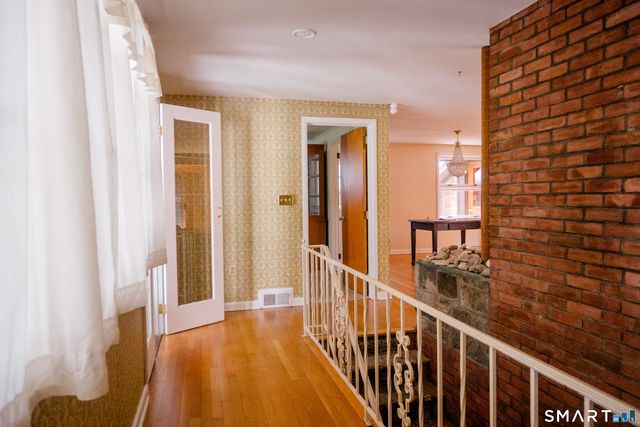 9 Eastwood Road, Mansfield, CT 06268