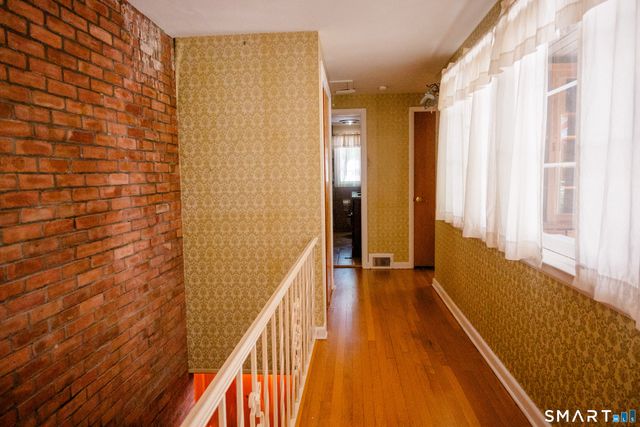 9 Eastwood Road, Mansfield, CT 06268