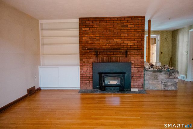 9 Eastwood Road, Mansfield, CT 06268