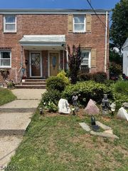 787 W Scott Ave, Rahway City, NJ 07065