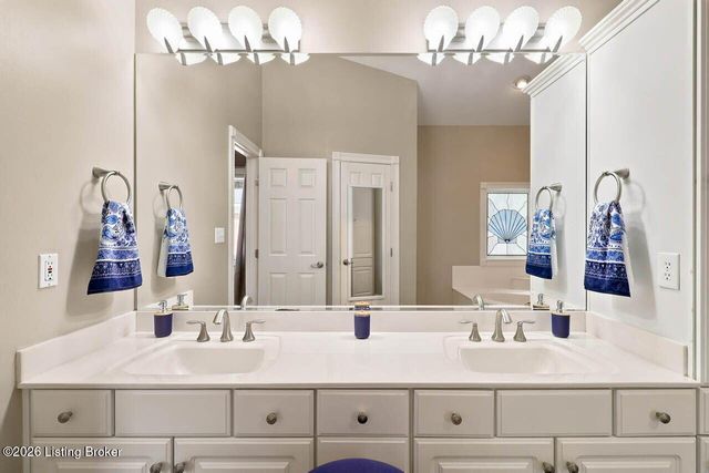 5415 River Creek Ct, Prospect, KY 40059