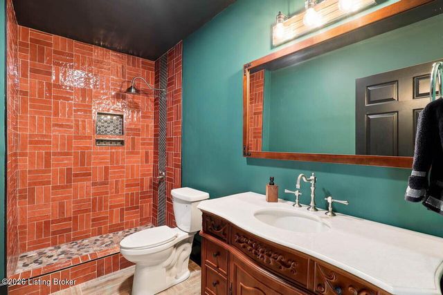 5415 River Creek Ct, Prospect, KY 40059