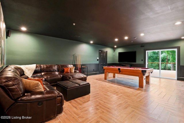 5415 River Creek Ct, Prospect, KY 40059