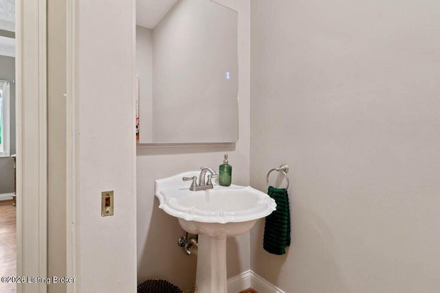 5415 River Creek Ct, Prospect, KY 40059
