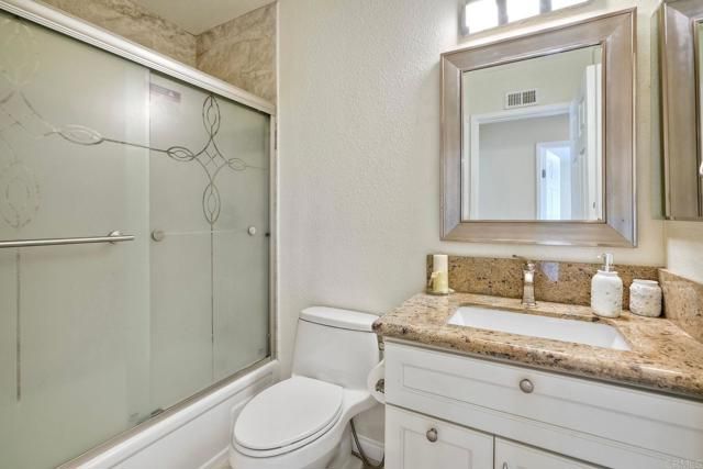 3304 Caminito Eastbluff 143, La Jolla (san Diego), CA 92037