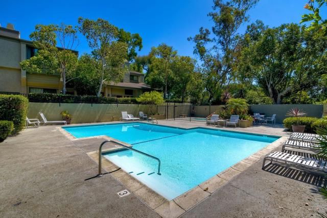 3304 Caminito Eastbluff 143, La Jolla (san Diego), CA 92037