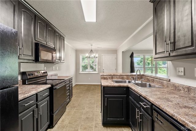 1992 Lenox, Tuscaloosa, AL 35405