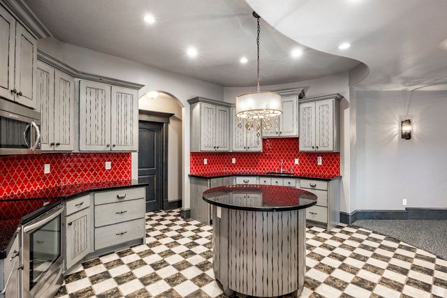 9685 N 5800 W, Highland, UT 84003
