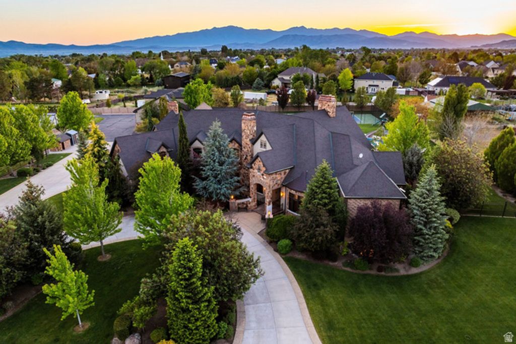 9685 N 5800 W, Highland, UT 84003