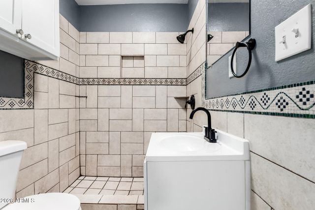 1630 E HARVARD Street, Phoenix, AZ 85006