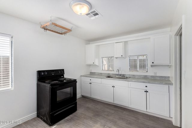 1630 E HARVARD Street, Phoenix, AZ 85006