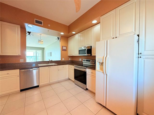 29 HARBOUR ISLE PH01, Hutchinson Island, FL 34949