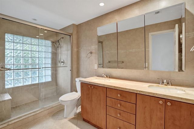 16500 NE 27th Avenue 53, North Miami Beach, FL 33160