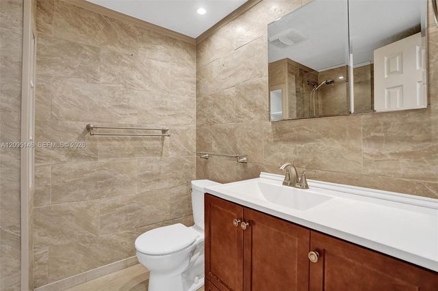 16500 NE 27th Avenue 53, North Miami Beach, FL 33160