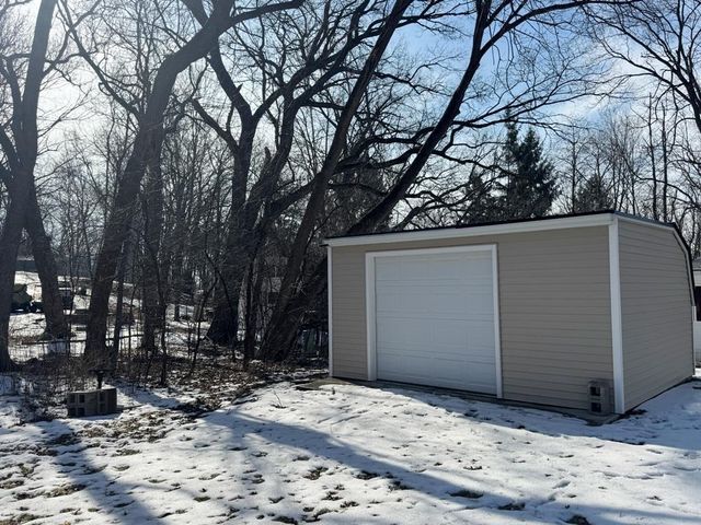 506 Sunset Circle, Edgerton, WI 53534
