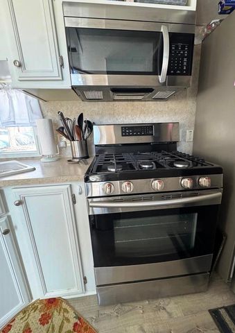 506 Sunset Circle, Edgerton, WI 53534