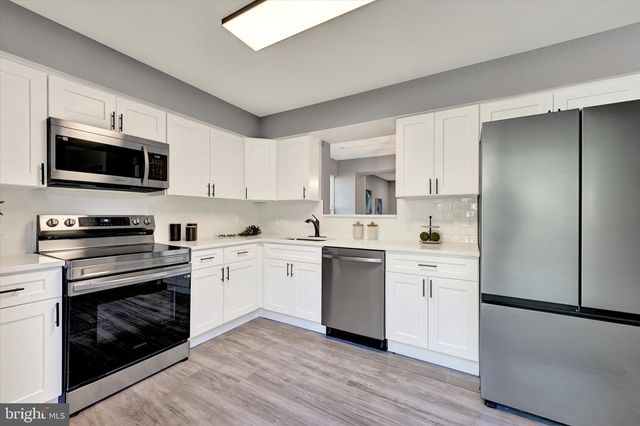 711 MEDINAH CIR, Westminster, MD 21158