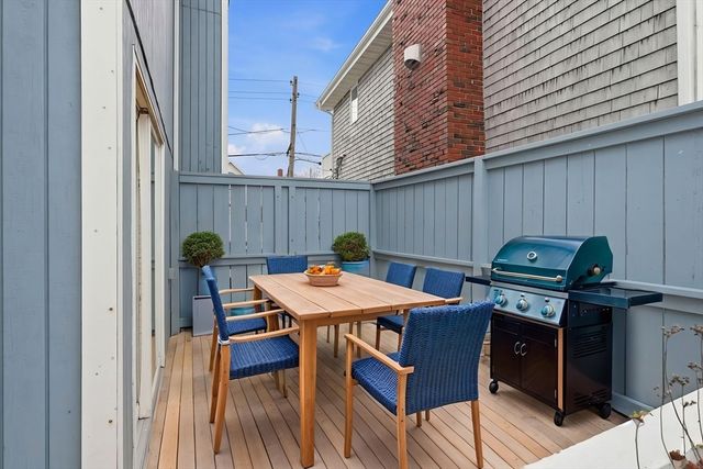 75 Castle Rd, Nahant, MA 01908