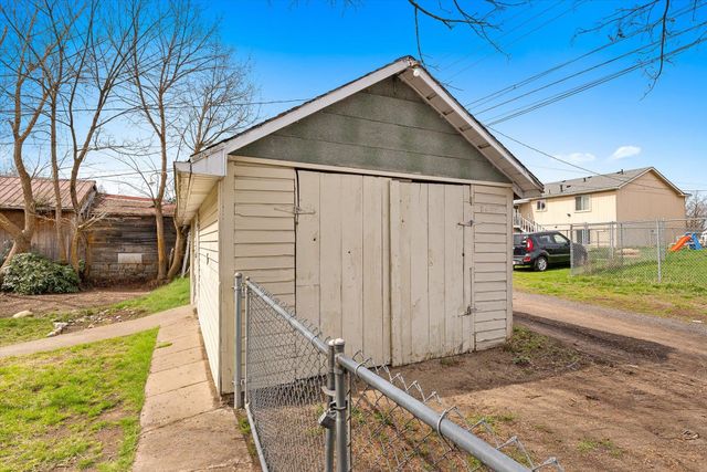 2407 E Providence Ave, Spokane, WA 99207