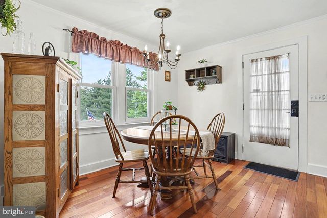 1146 ROTH CHURCH RD, Spring Grove, PA 17362