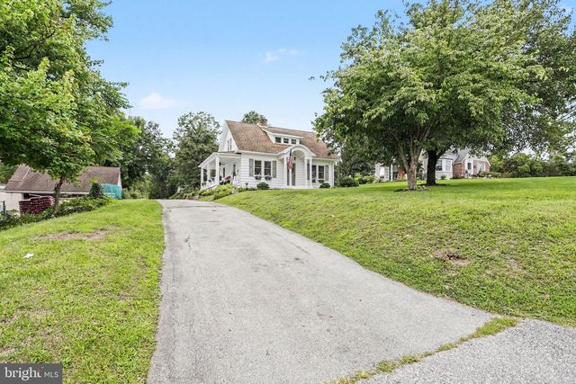 1146 ROTH CHURCH RD, Spring Grove, PA 17362