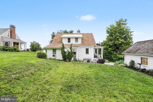 1146 ROTH CHURCH RD, Spring Grove, PA 17362