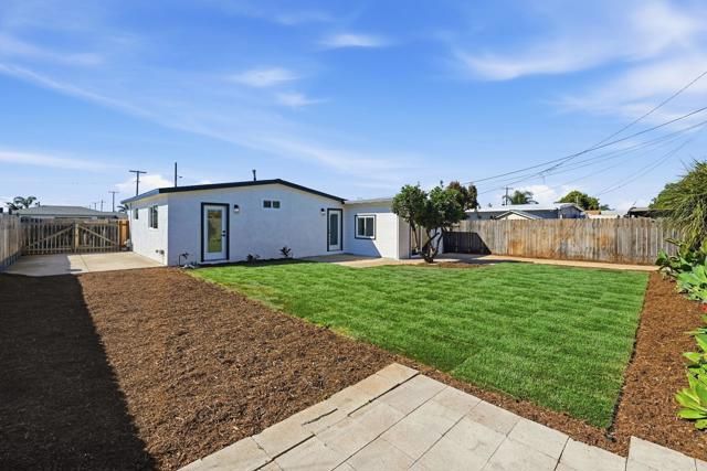 1211 9th St, Imperial Beach, CA 91932