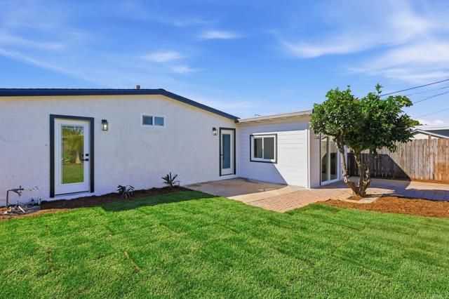 1211 9th St, Imperial Beach, CA 91932