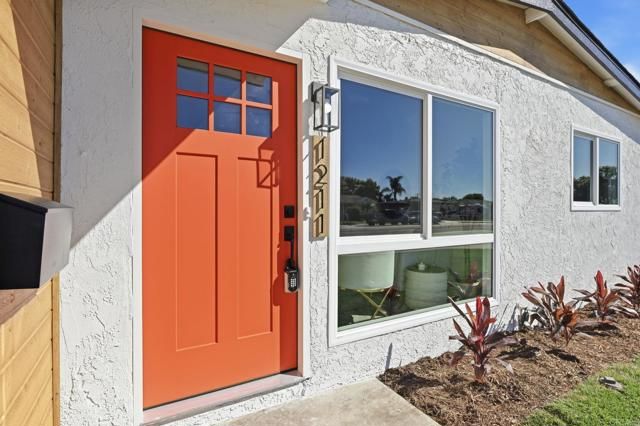 1211 9th St, Imperial Beach, CA 91932