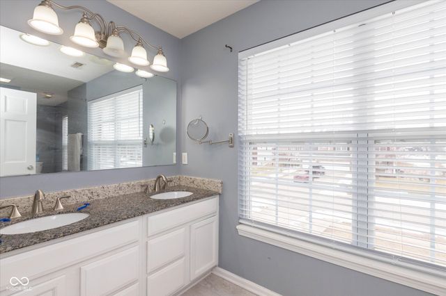 254 Halldale Drive, Whiteland, IN 46184