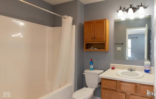 254 Halldale Drive, Whiteland, IN 46184