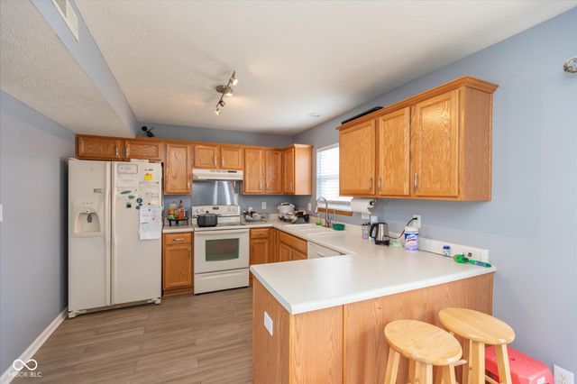 254 Halldale Drive, Whiteland, IN 46184