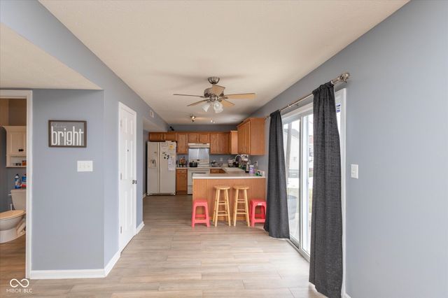 254 Halldale Drive, Whiteland, IN 46184