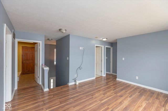 254 Halldale Drive, Whiteland, IN 46184