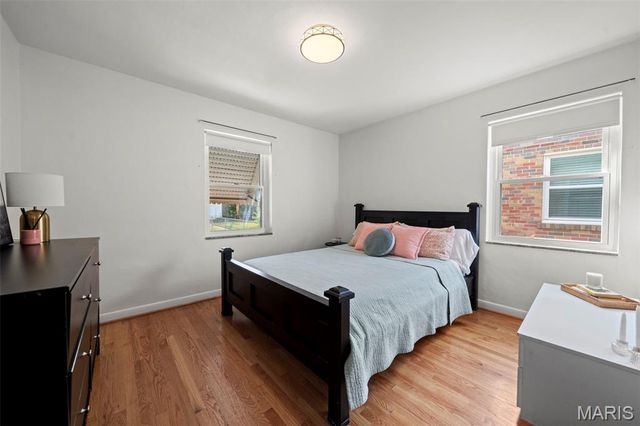 6916 Hampton Avenue, St Louis, MO 63109