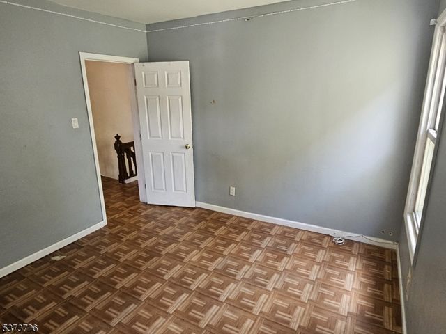 81 Westfield Ave, Elizabeth City, NJ 07208