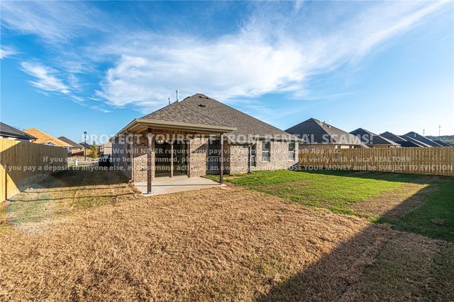 4491 W Newton Avenue, Fayetteville, AR 72704