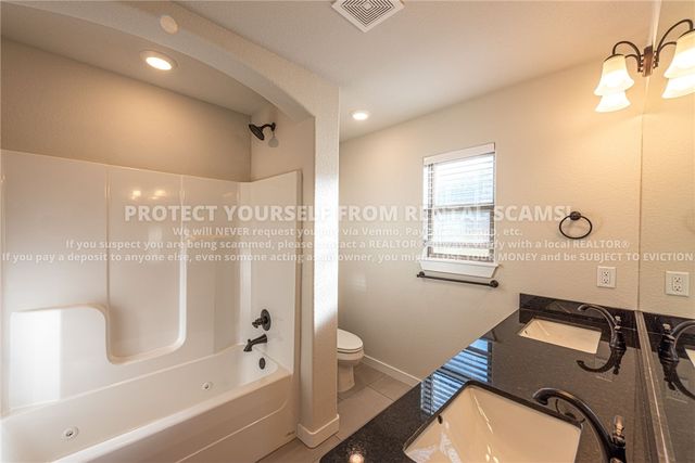 4491 W Newton Avenue, Fayetteville, AR 72704