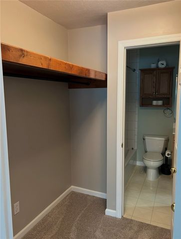 14 Yale Ave, West View, PA 15229