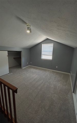 14 Yale Ave, West View, PA 15229
