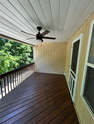 14 Yale Ave, West View, PA 15229
